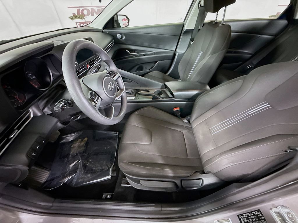 Used 2021 Hyundai Elantra SEL image 23
