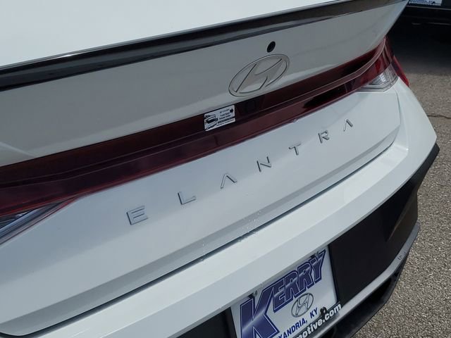 New 2026 Hyundai Elantra Sport FWD image 7