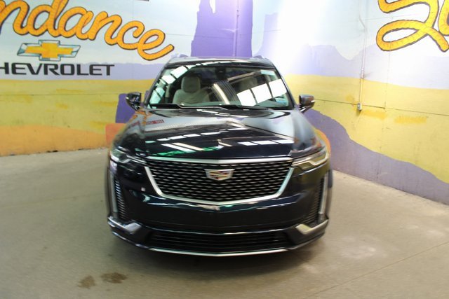 Used 2021 Cadillac XT6 Premium Luxury image 3