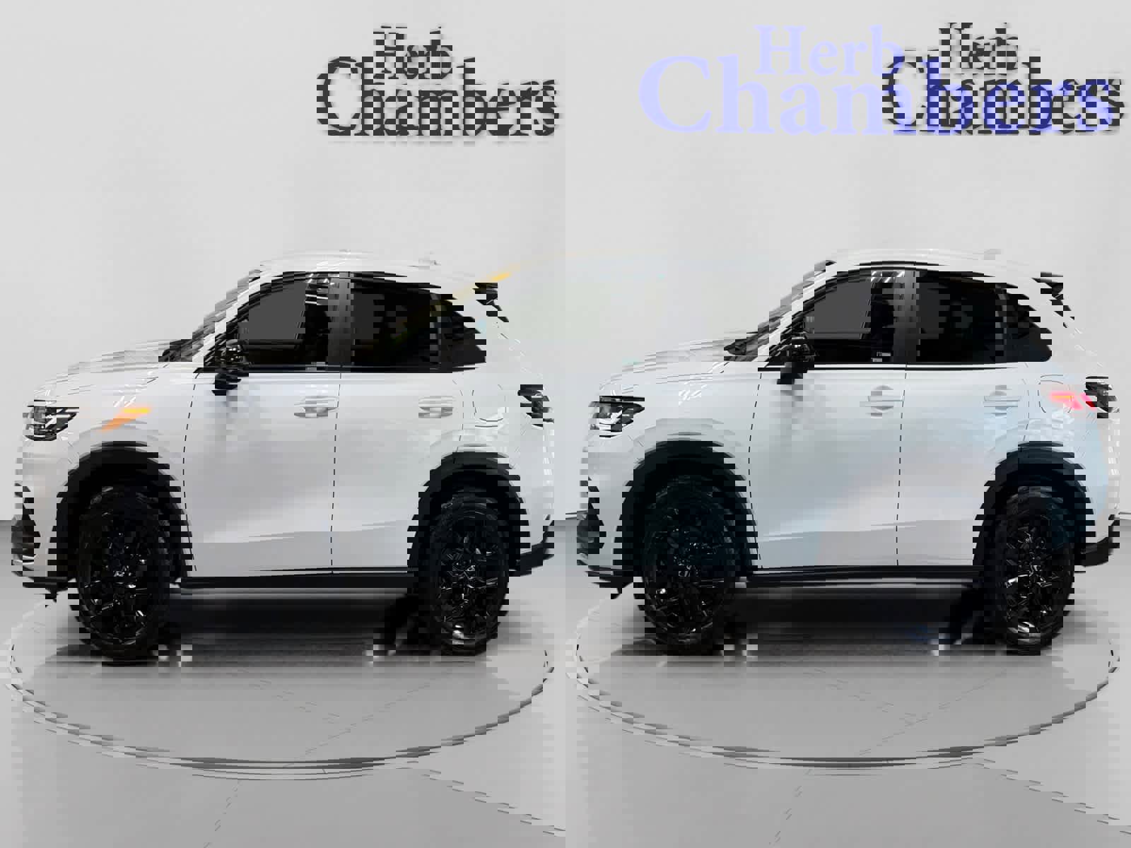 Used 2024 Honda HR-V Sport image 11