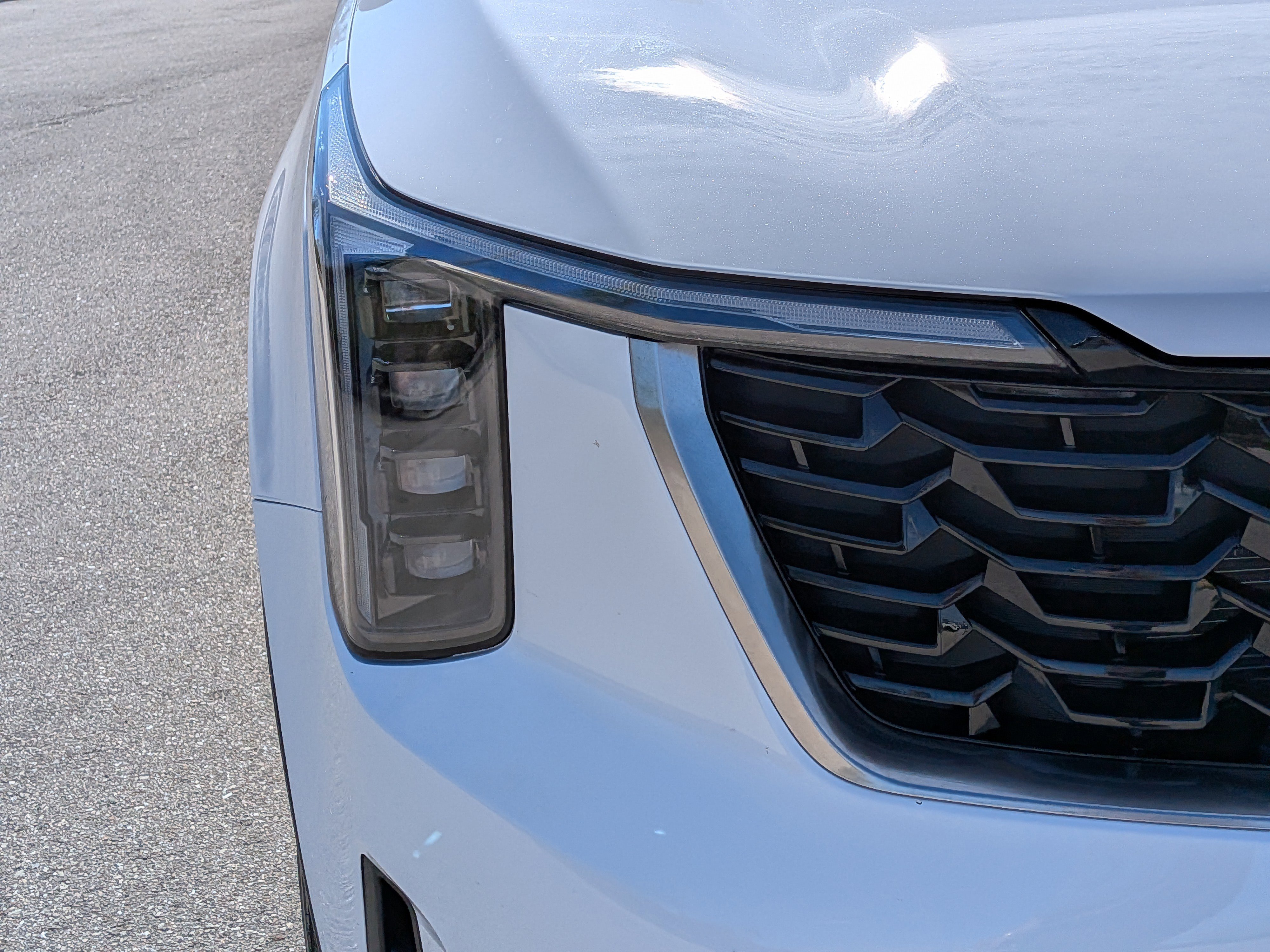 Certified 2025 Kia Sorento S image 10