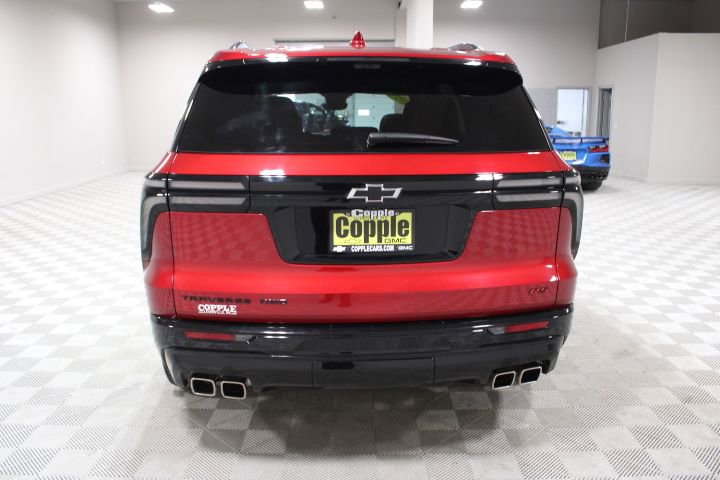 Used 2024 Chevrolet Traverse RS image 11