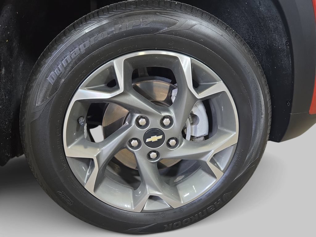 Used 2024 Chevrolet Trax LT w/ Driver Confidence Package FWD image 37