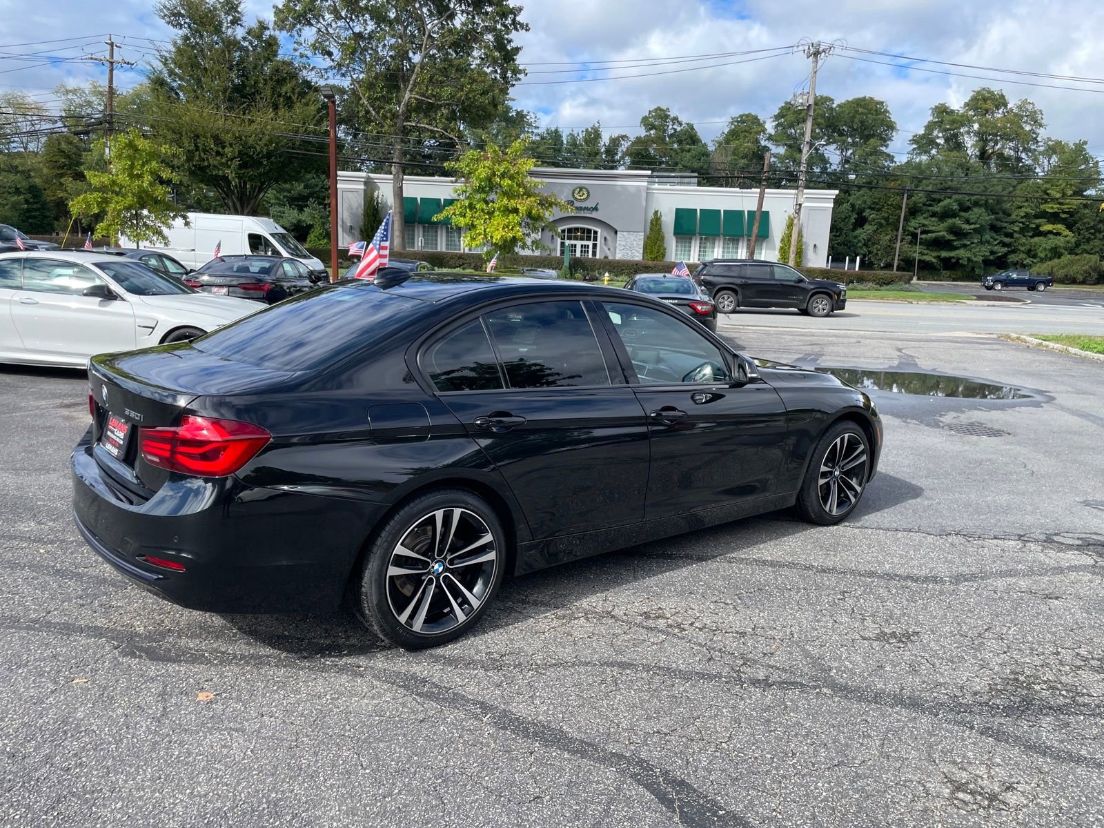 Used 2018 BMW 330i xDrive Sedan image 5