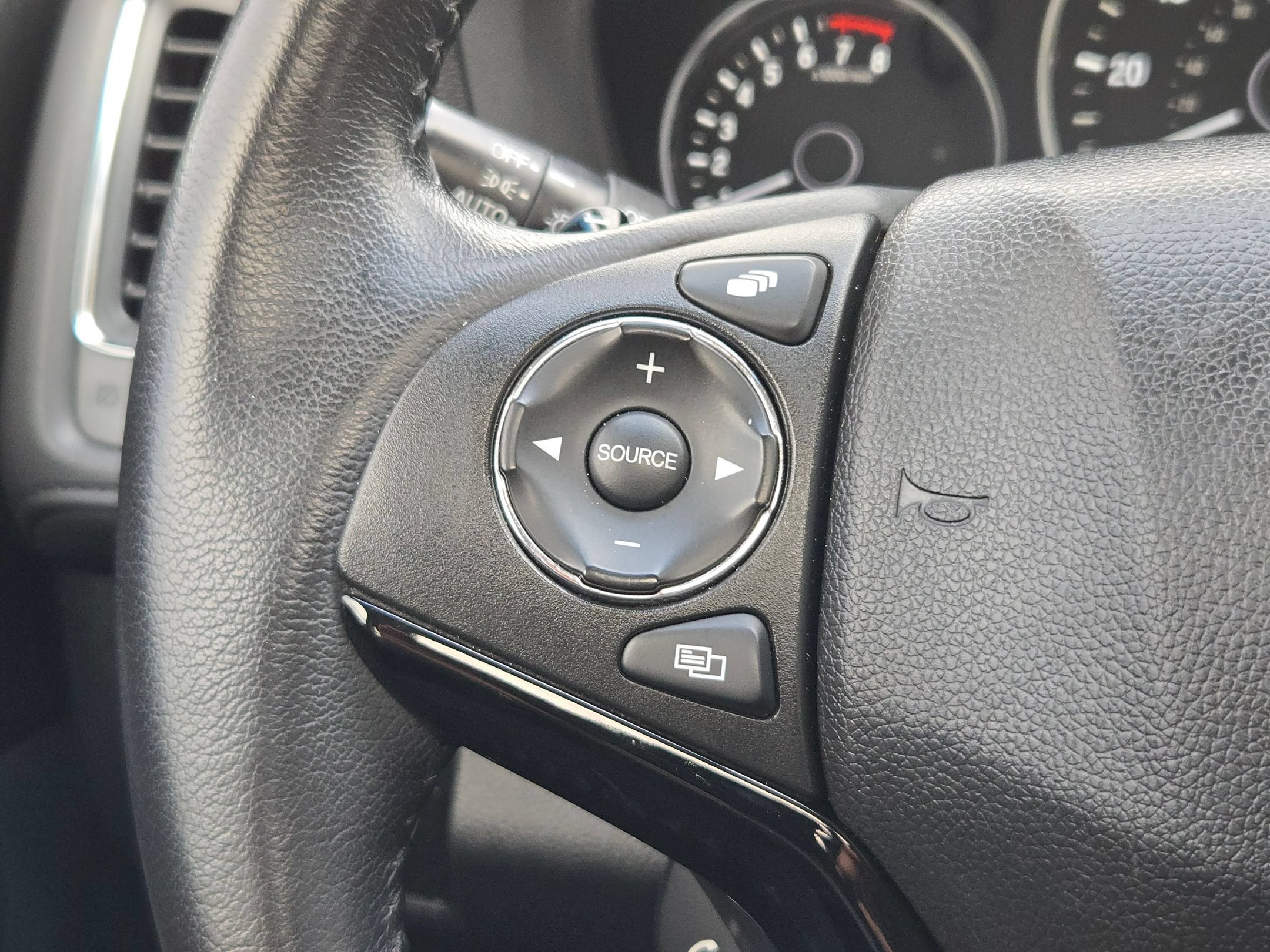 Used 2017 Honda HR-V EX-L image 22