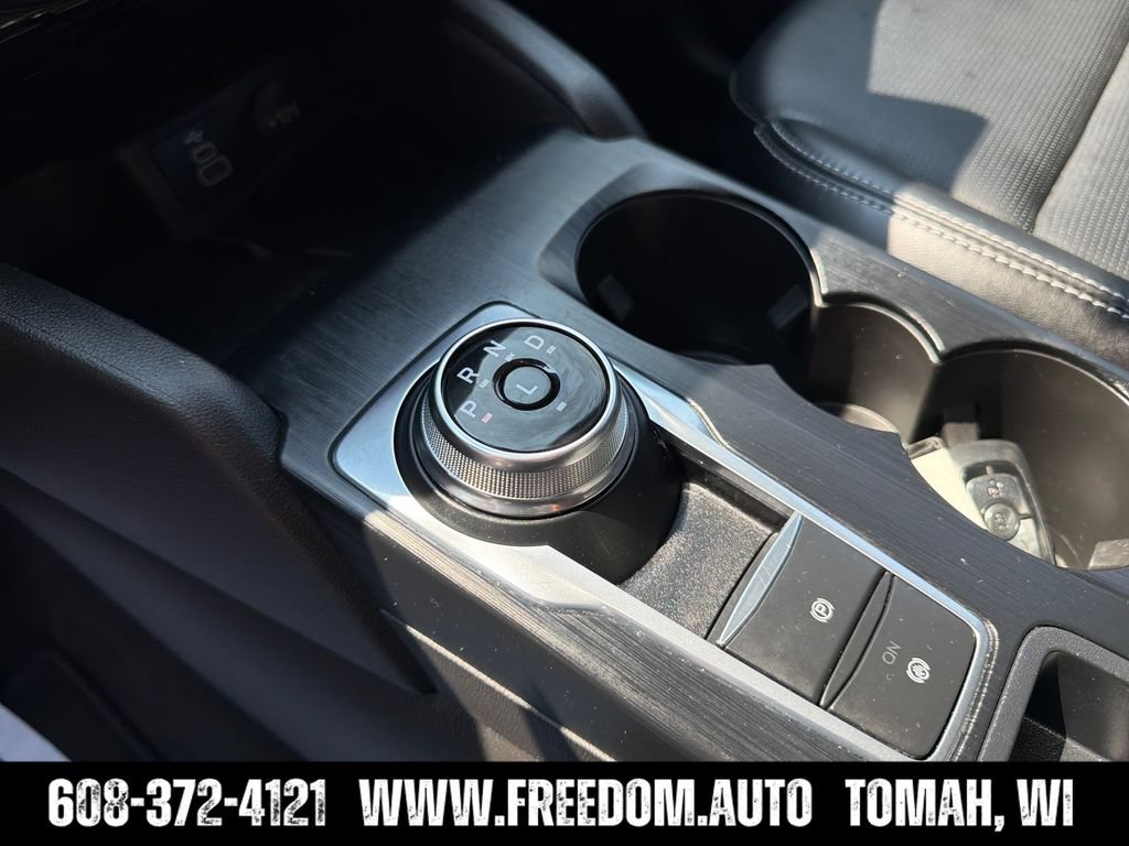 Used 2025 Ford Escape Platinum AWD/4WD image 23