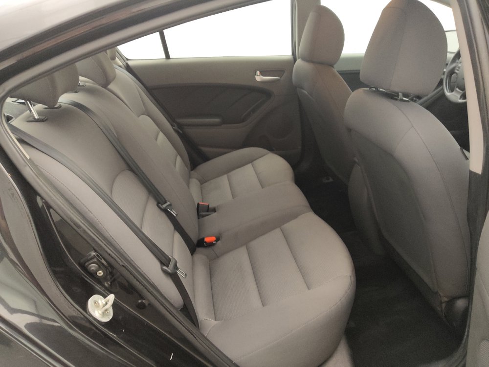 Used 2017 Kia Forte LX FWD image 19