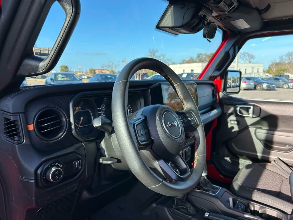 Used 2025 Jeep Gladiator Mojave w/ Convenience Group image 18