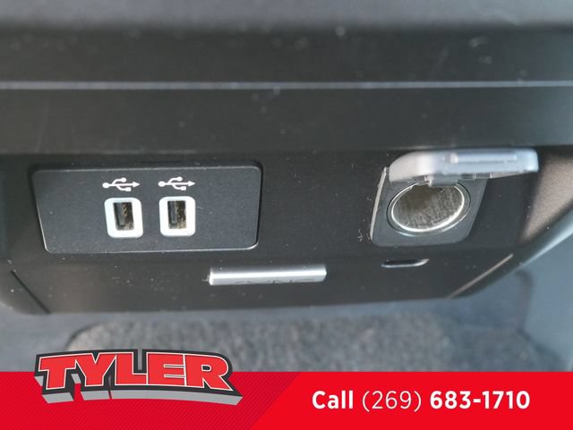 Used 2018 Ford F150 XLT w/ Equipment Group 302A Luxury AWD/4WD image 33