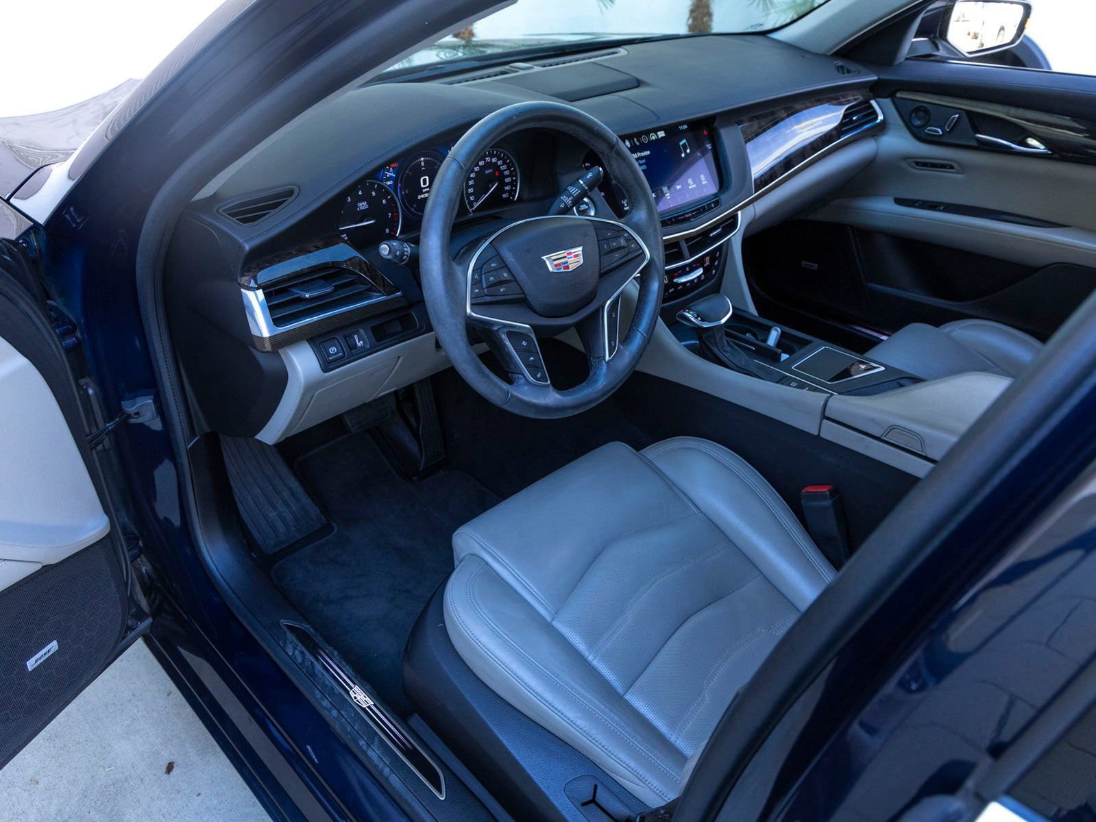 Used 2016 Cadillac CT6 Luxury image 15