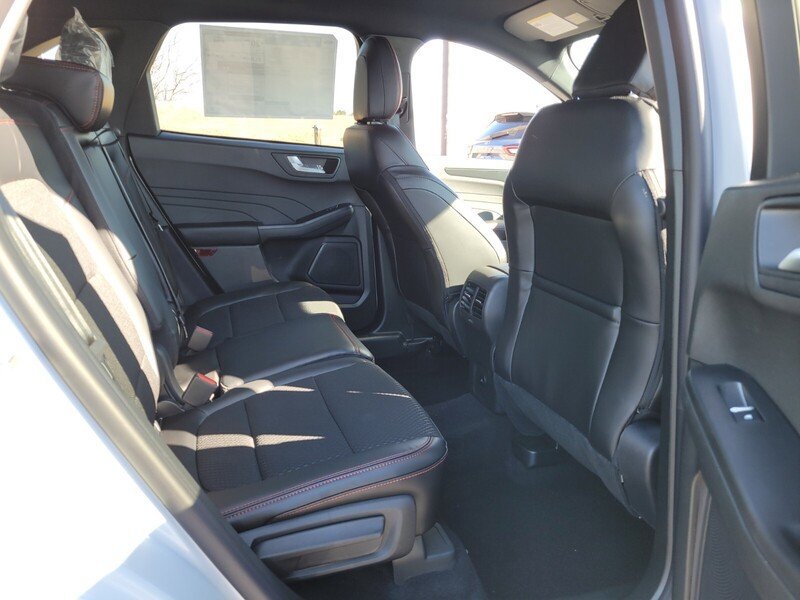 New 2025 Ford Escape ST-Line w/ Tech Pack #1 image 36