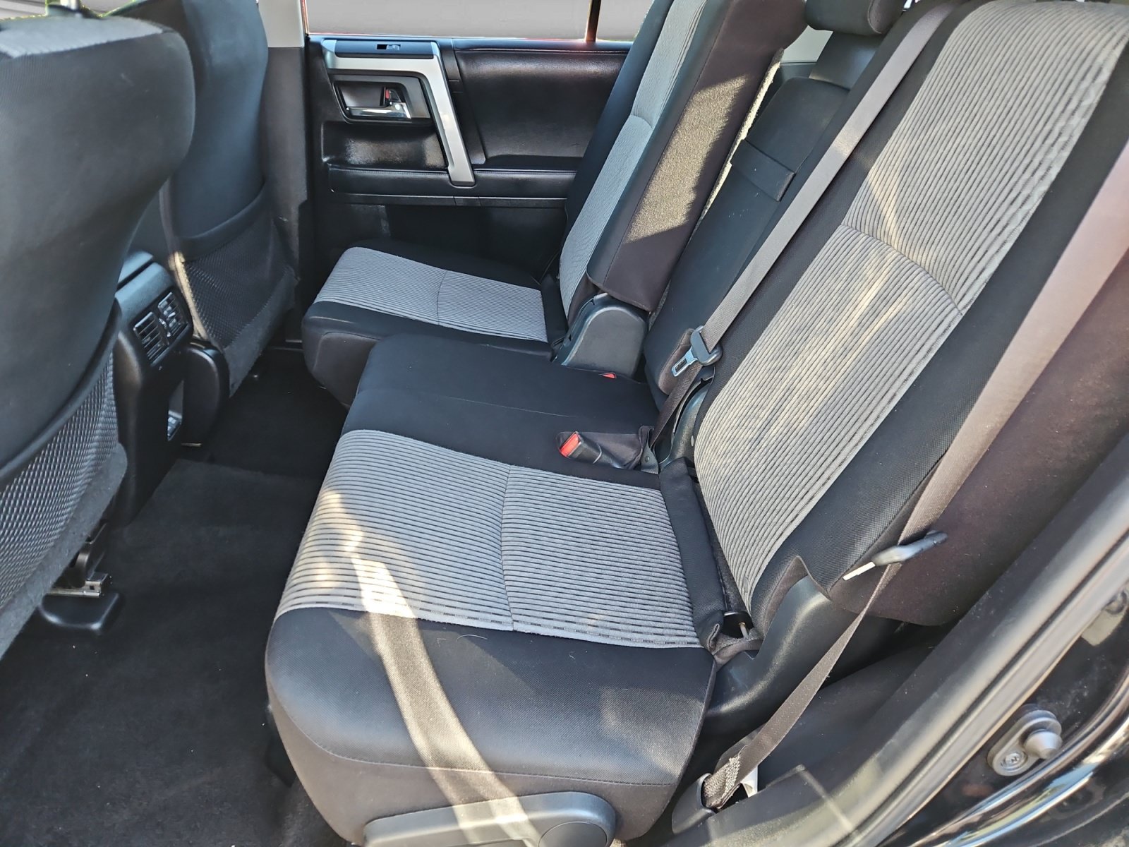 Used 2021 Toyota 4Runner SR5 AWD/4WD image 14