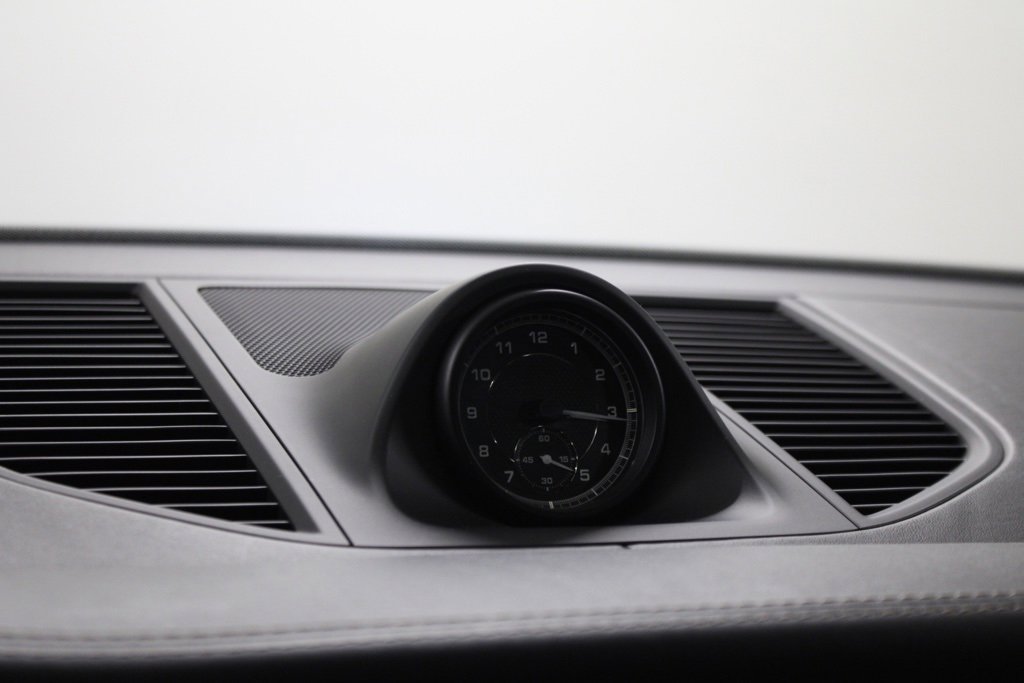 Certified 2022 Porsche Macan image 28