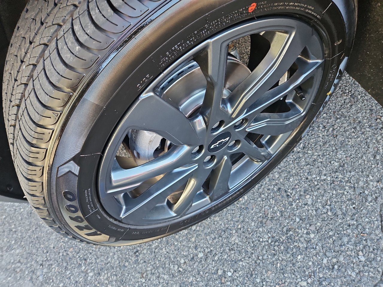 Used 2023 Chevrolet Equinox RS image 10