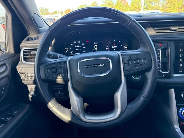 Used 2024 GMC Yukon Denali w/ Advanced Technology Package image 14