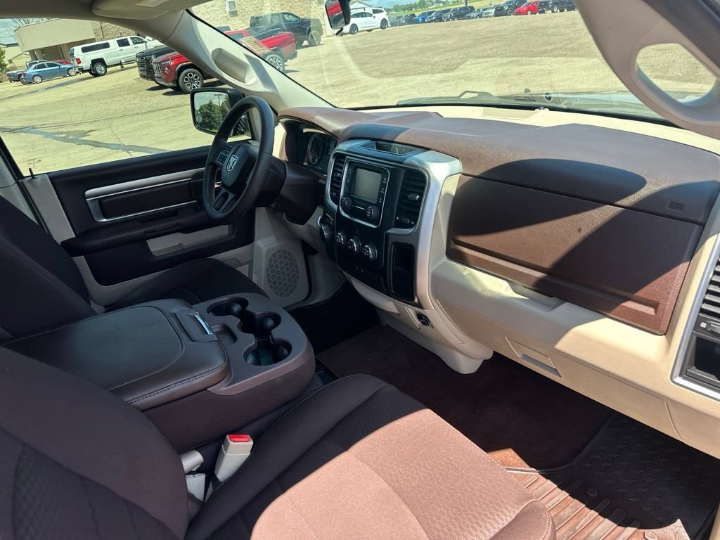 Used 2017 RAM 1500 Classic SLT RWD image 27
