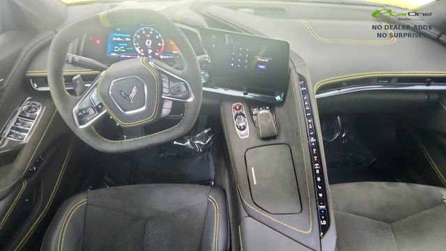 Used 2024 Chevrolet Corvette Stingray Premium Conv w/ Z51 Performance Package image 83