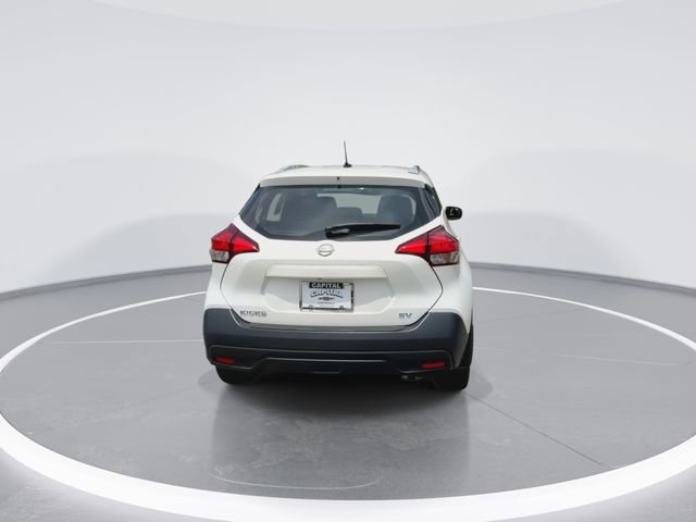 Used 2018 Nissan Kicks SV FWD image 10
