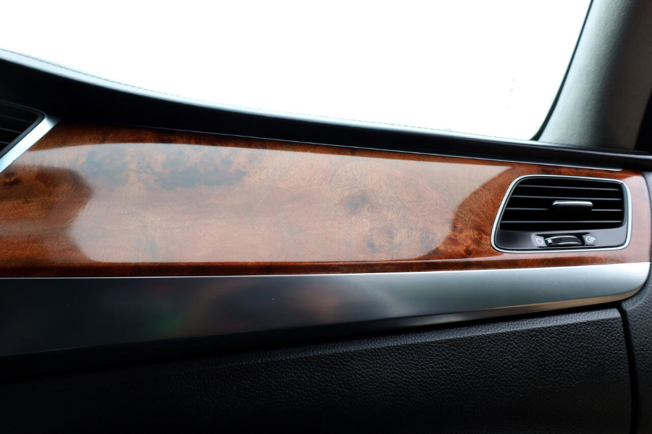 Used 2016 Hyundai Equus Signature image 22