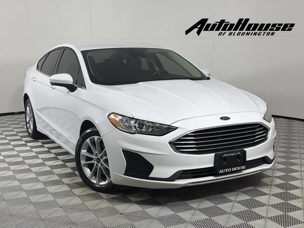 Used 2019 Ford Fusion SE FWD image 1