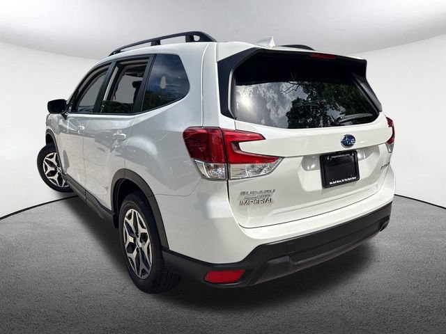 Certified 2023 Subaru Forester Premium AWD/4WD image 10
