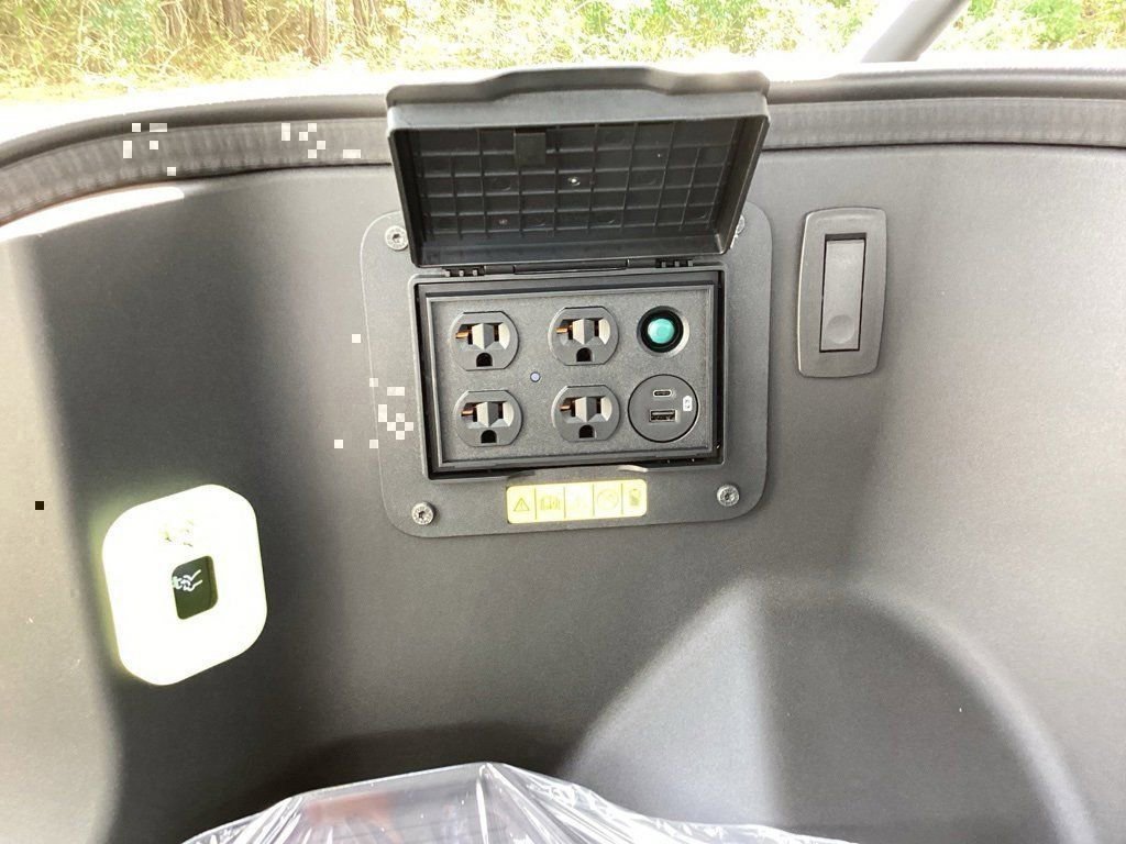 New 2025 Ford F150 Lightning Flash image 24