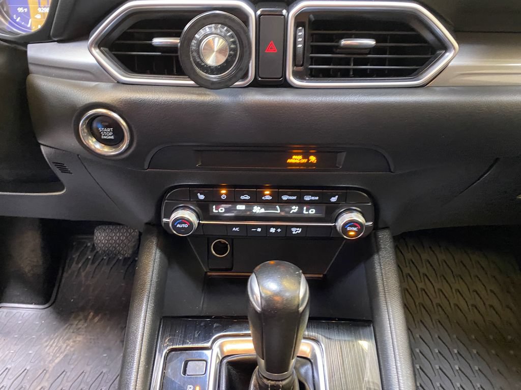 Used 2019 MAZDA CX-5 Touring FWD image 43