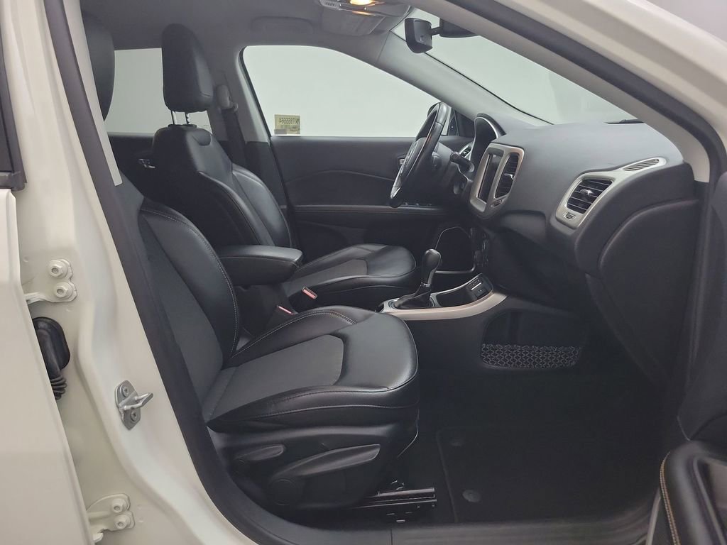 Used 2019 Jeep Compass Latitude w/ Popular Equipment Group image 21