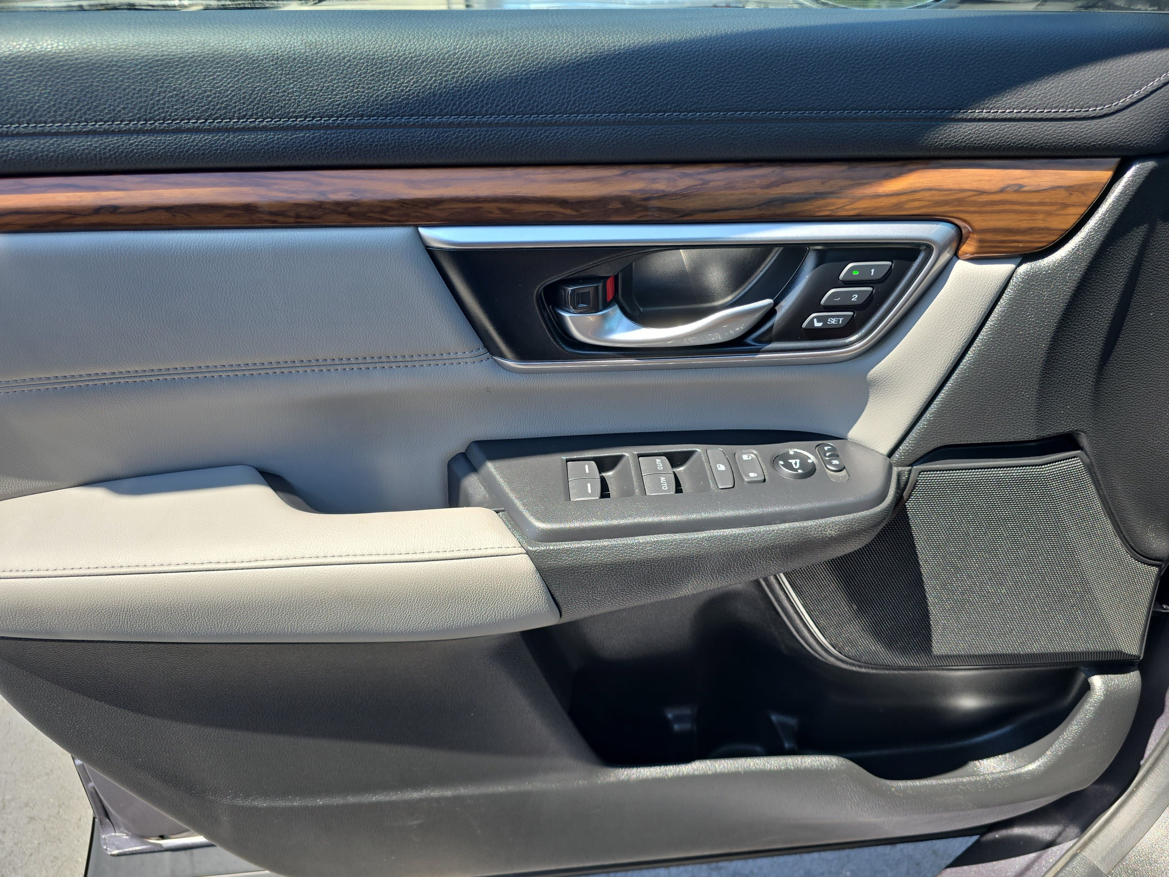 Used 2021 Honda CR-V Touring image 25