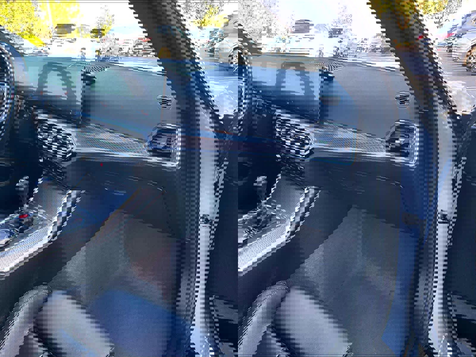 Used 2023 BMW M2 w/ Lighting Package image 17