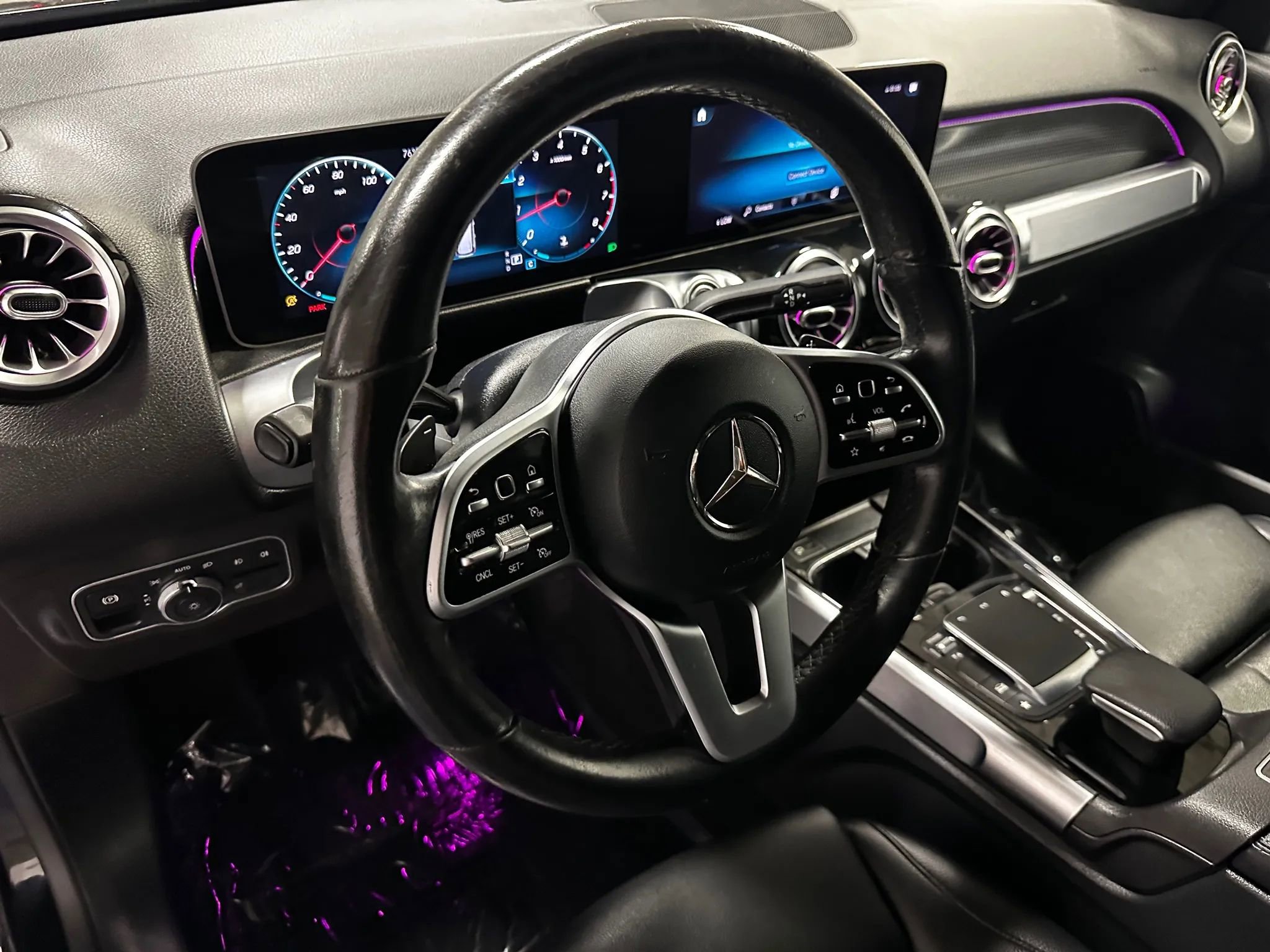 Used 2021 Mercedes-Benz GLB 250 GLB 250 Sport Utility 4D image 9