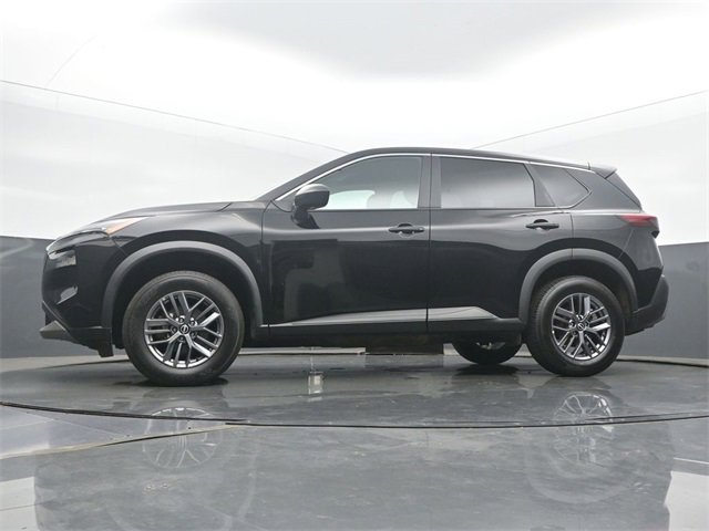 Used 2023 Nissan Rogue S image 47