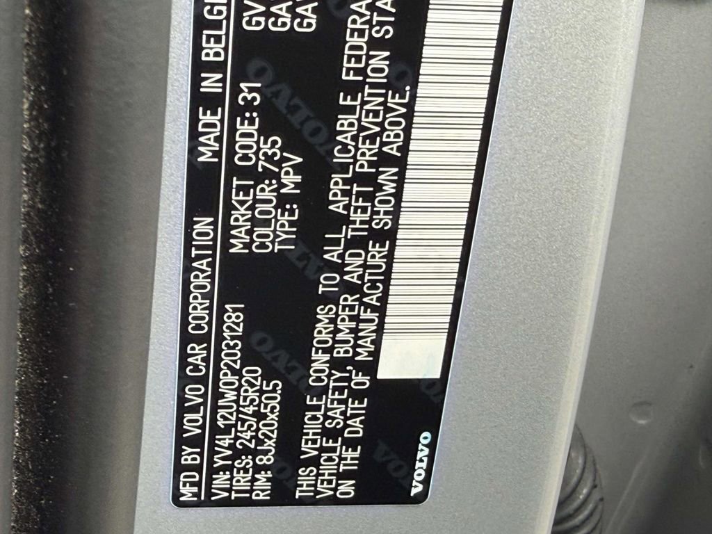Used 2023 Volvo XC40 B5 Plus w/ Driver Assist Package AWD/4WD image 33