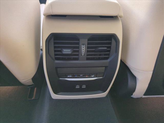 Used 2023 BMW i4 eDrive40 image 18