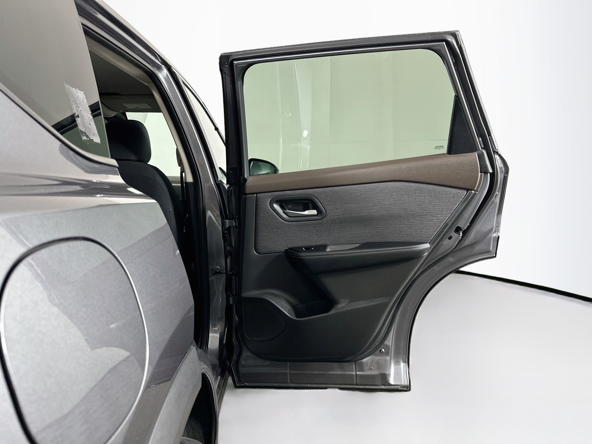 Used 2023 Nissan Rogue SV FWD image 29