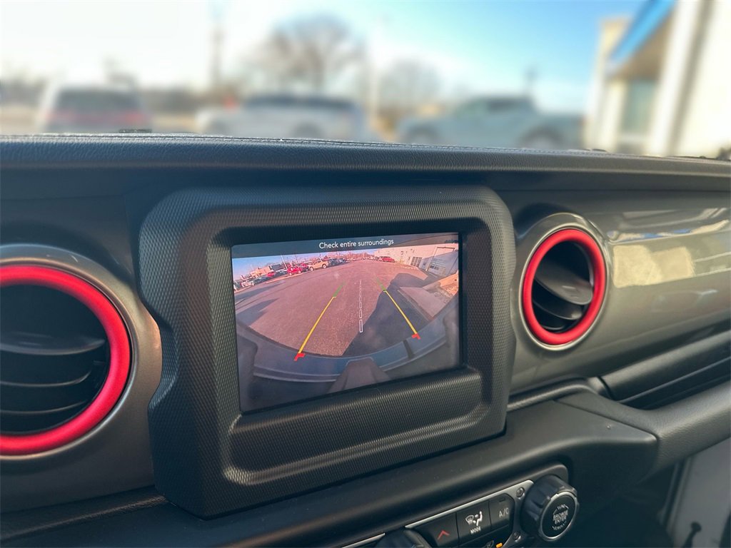 Used 2021 Jeep Wrangler Unlimited Sahara image 22