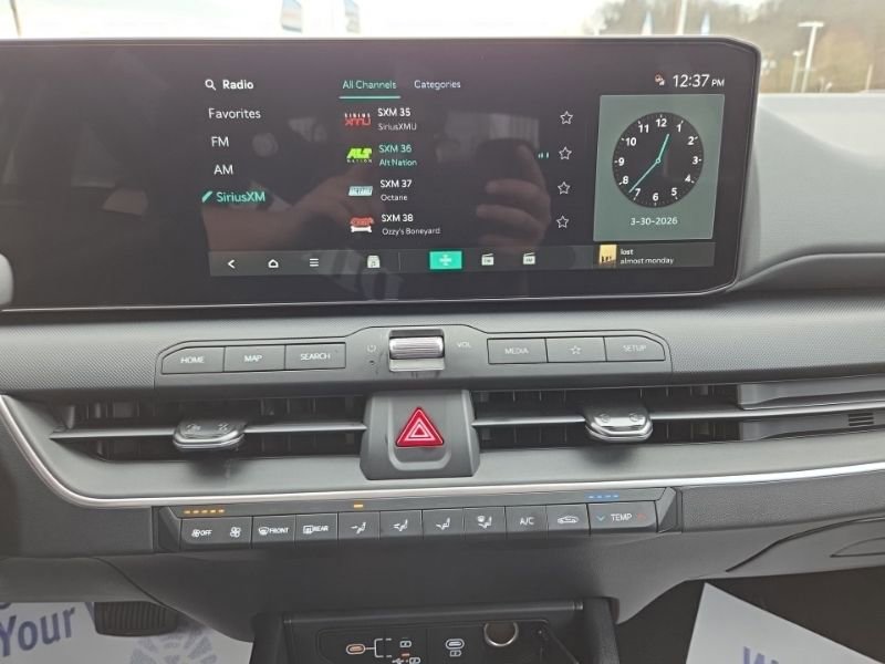 New 2026 Kia K4 LXS image 38