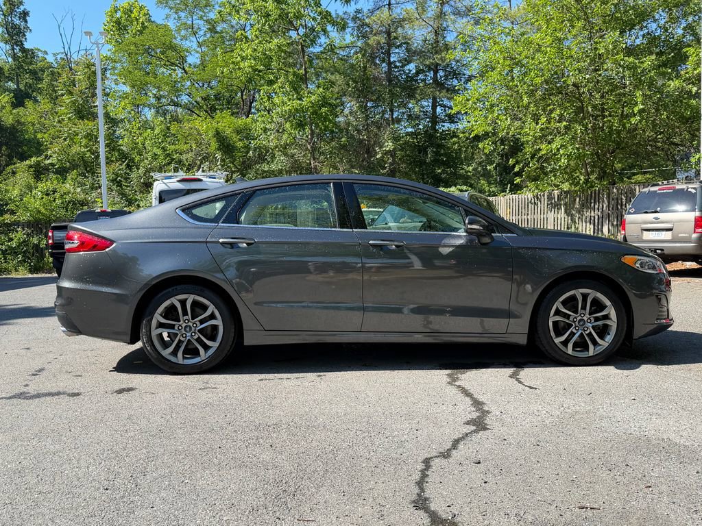 Used 2020 Ford Fusion SEL FWD image 8