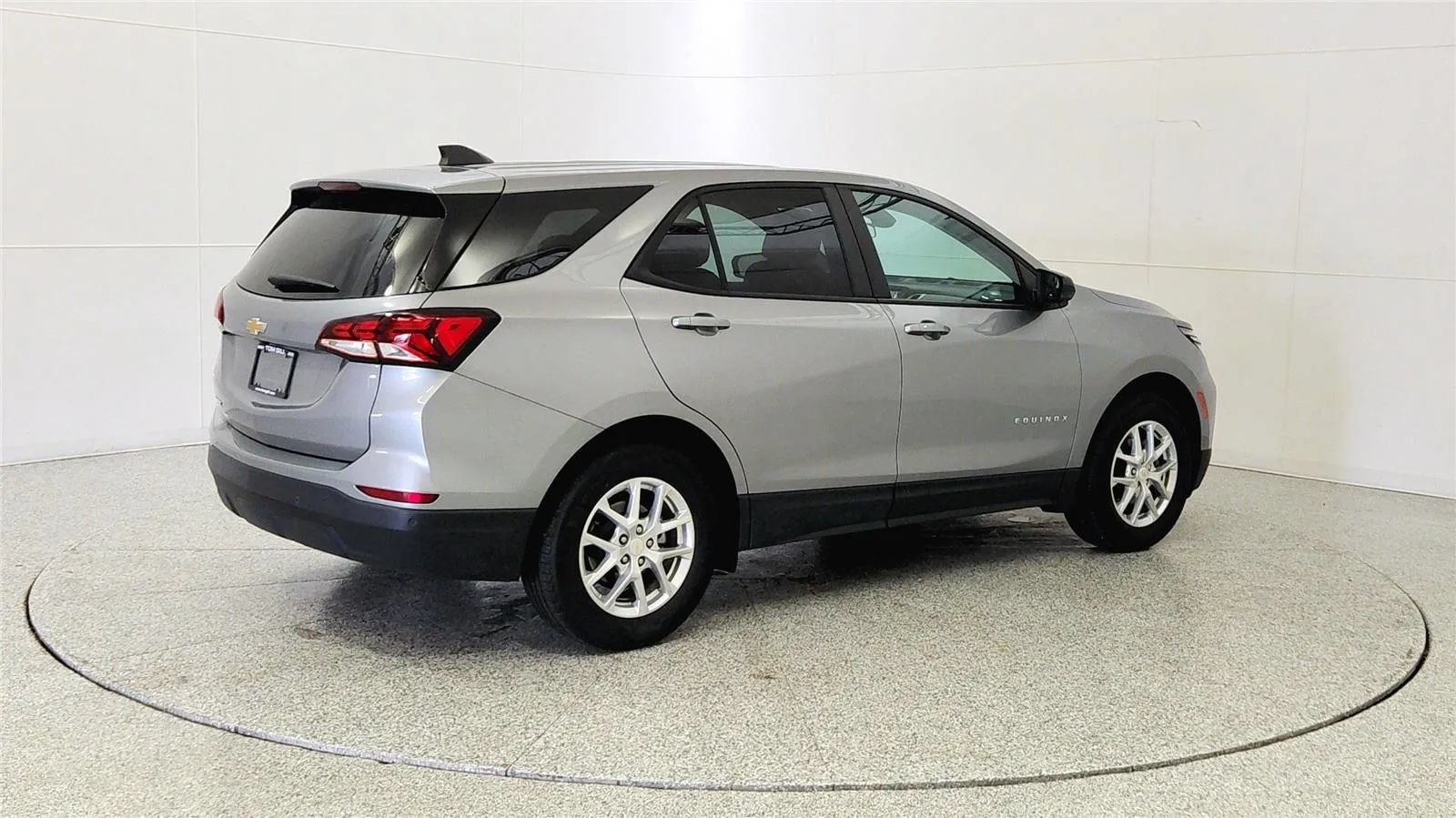 Used 2023 Chevrolet Equinox LS w/ LS Convenience Package FWD image 7