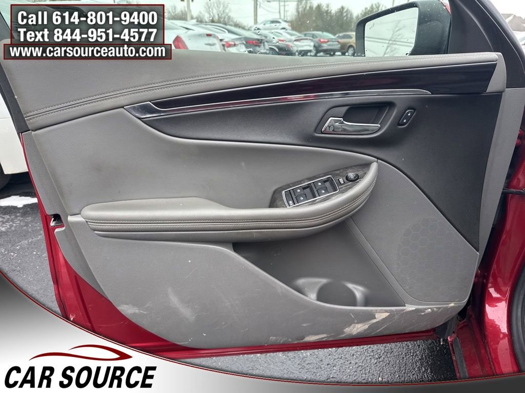 Used 2015 Chevrolet Impala LT w/ Convenience Package image 17