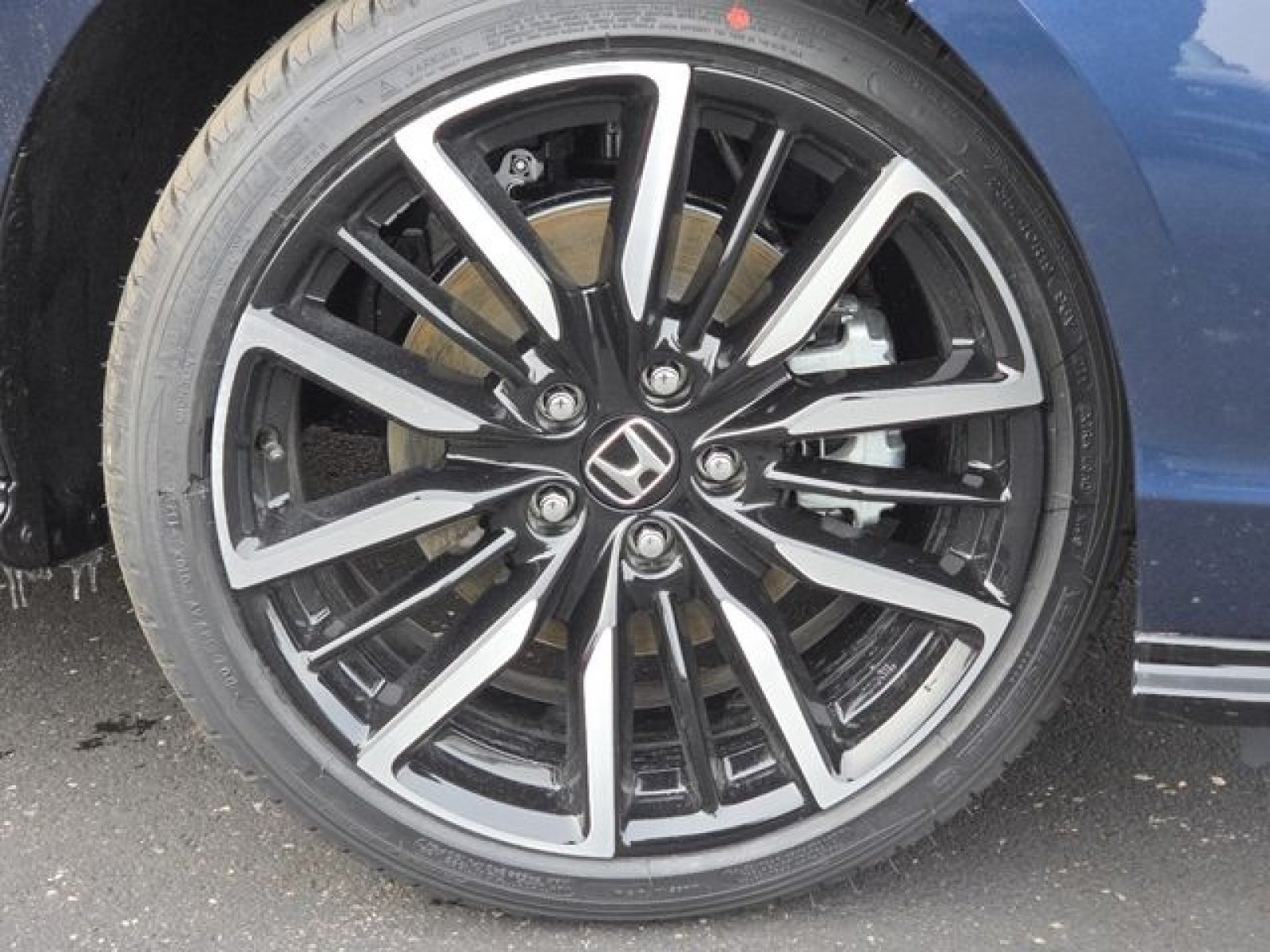 New 2026 Honda Accord Touring image 5