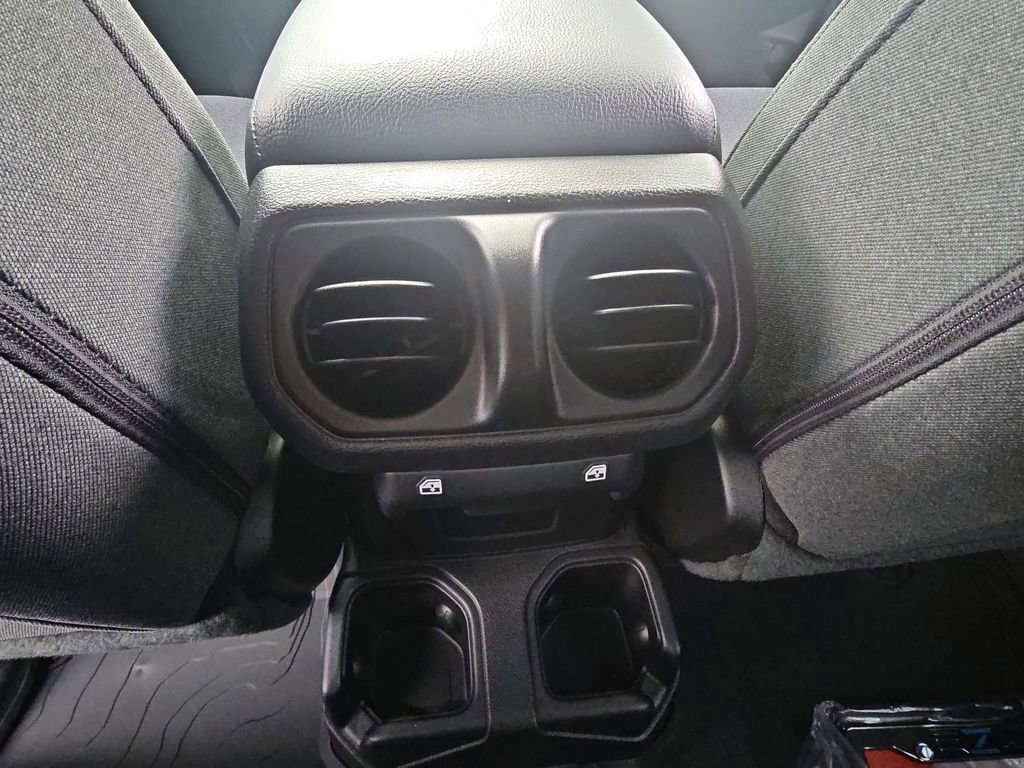 New 2025 Jeep Gladiator Willys image 42