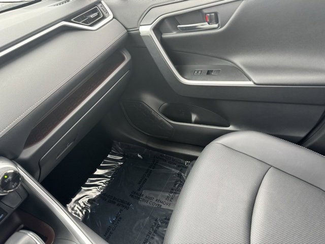 Certified 2022 Toyota RAV4 Limited image 21