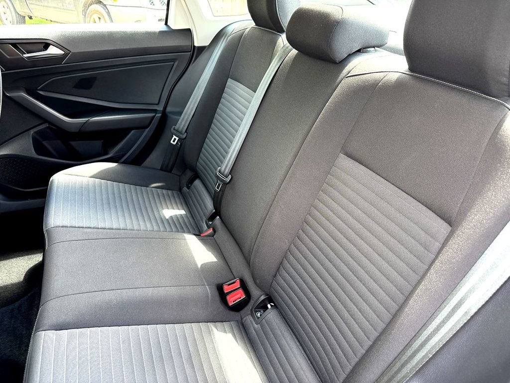 Certified 2024 Volkswagen Jetta S FWD image 27