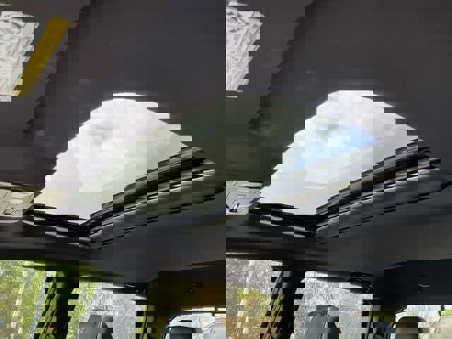 Used 2018 Toyota Tacoma Limited image 15