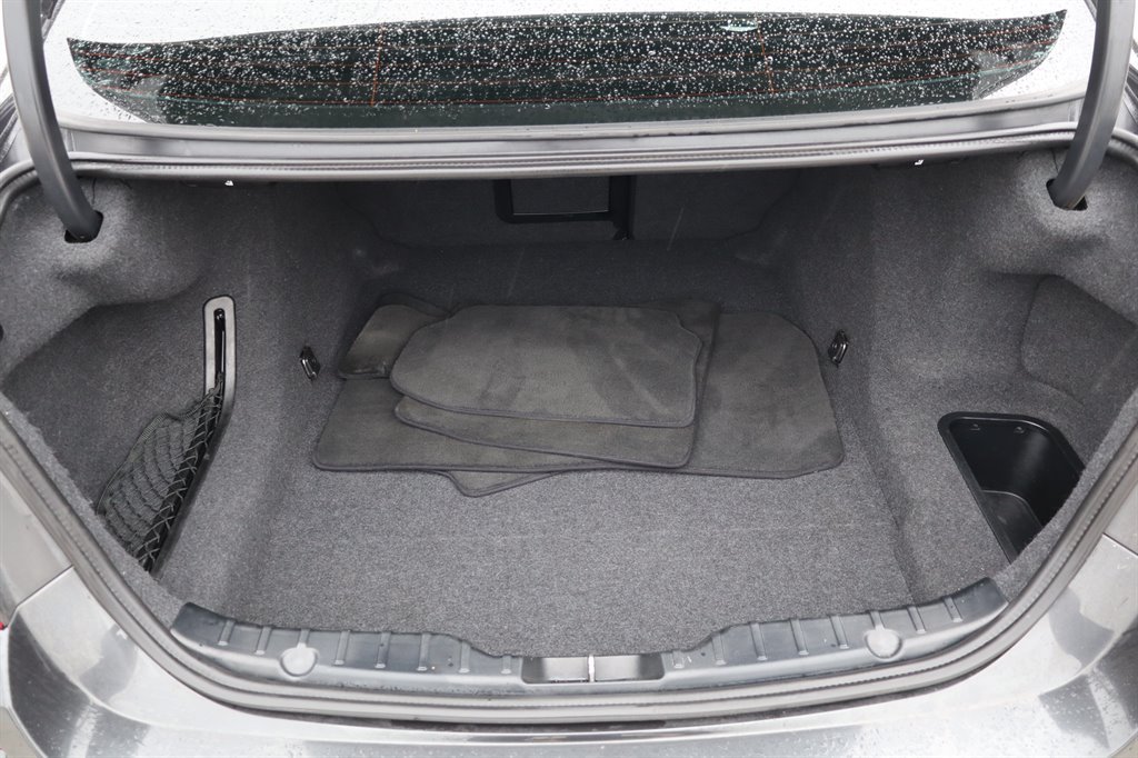 Used 2013 BMW 550i Sedan RWD image 39