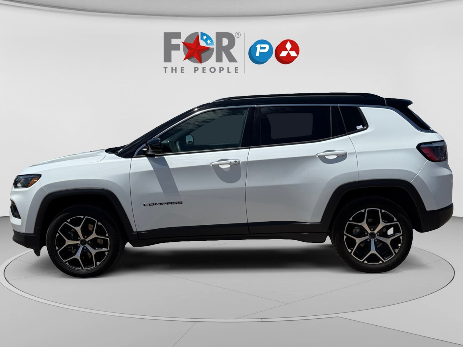 Used 2025 Jeep Compass Limited AWD/4WD image 2
