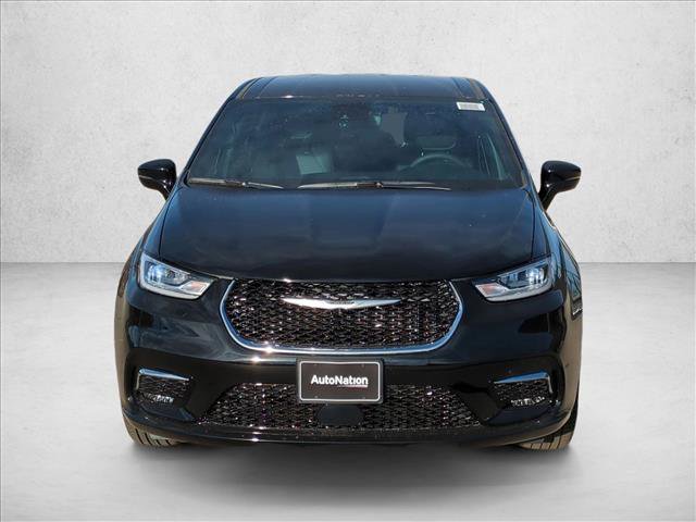 New 2026 Chrysler Pacifica Select image 5