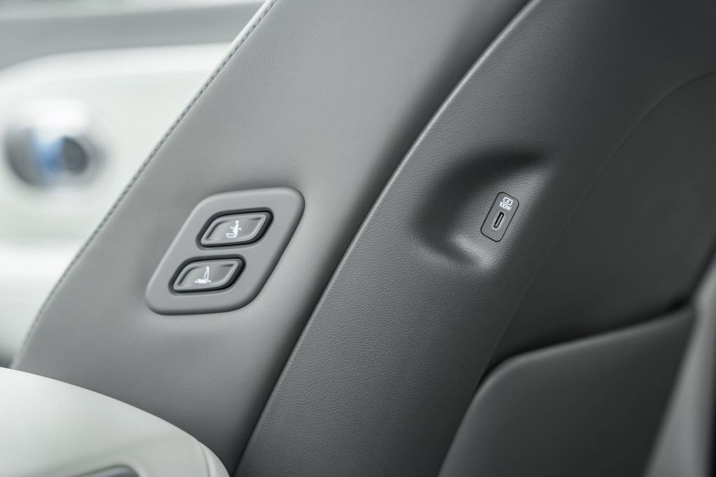 New 2026 Hyundai Ioniq 9 SEL image 34