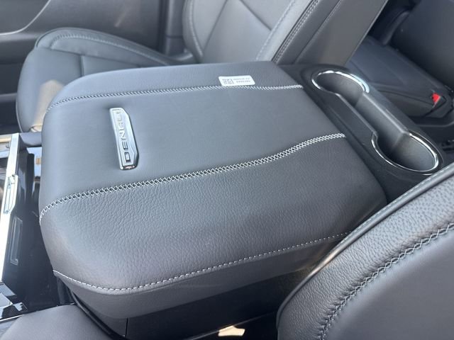 New 2026 GMC Yukon XL Denali image 21